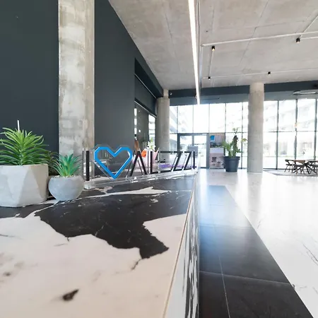 Motoa Pool & By Alezzi * Нэводари