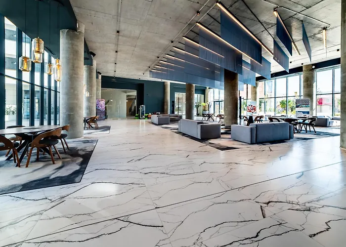 Appartement Motoa Pool & By Alezzi Năvodari