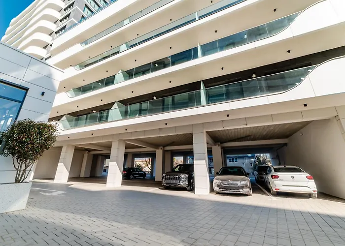 Motoa Pool & By Alezzi Appartement