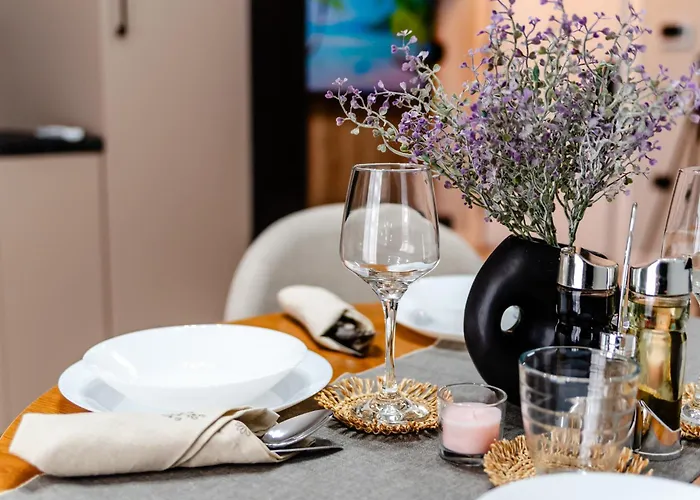 Motoa Pool & By Alezzi Appartement