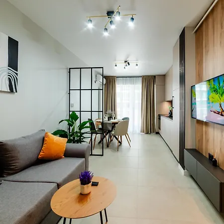 Motoa Pool & By Alezzi Năvodari